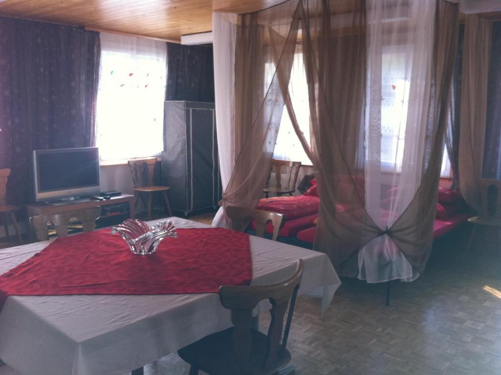 Bed and Breakfast Gasthof Am Bach Boltigen Zimmer foto